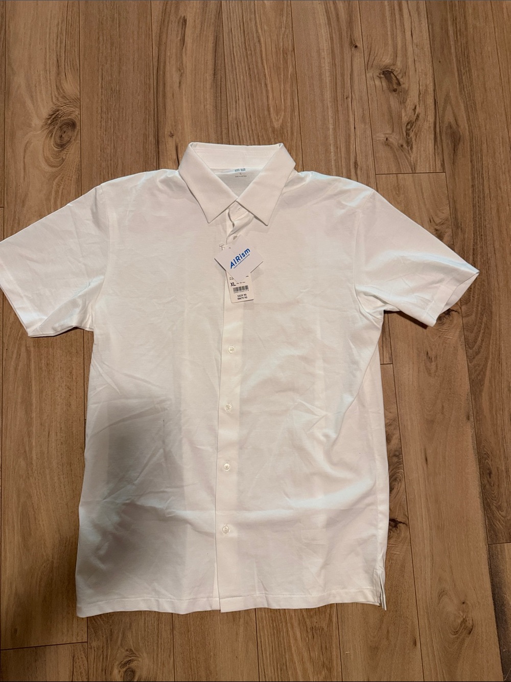 Uniqlo White Short-Sleeve Button-Down Shirt